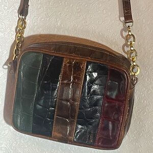 LJ Simone New York Crossbody Leather Bag with metal links crossbody strap detail